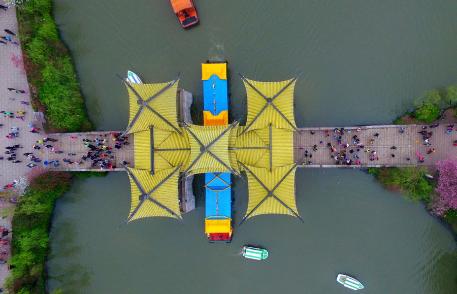 Aerial view of Slender West Lake in E China