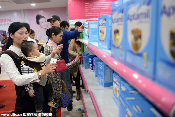 China arrests 9 in fake baby formula scandal