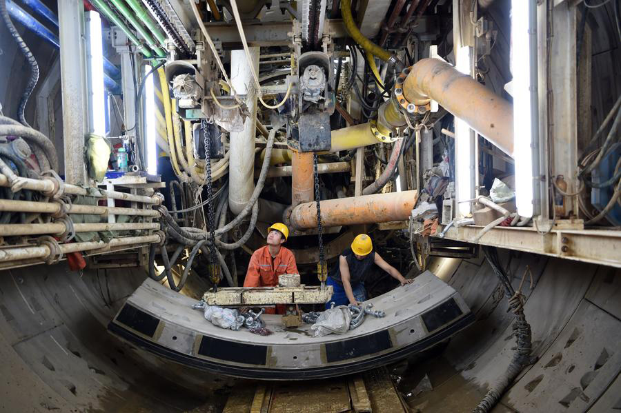 First subway line to run under Yellow River