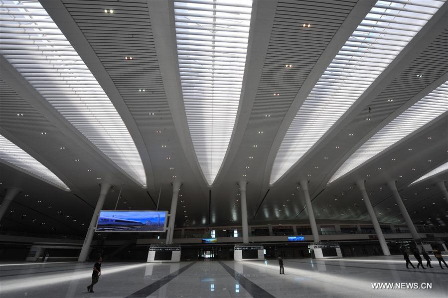 Newly-built Urumqi High-speed Rail Station to put into service