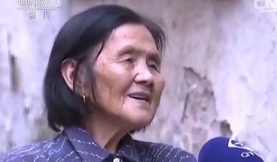 Granny cooks breakfast for students for 24 years