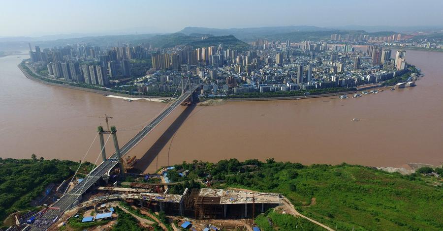 Yangtze River Bridge put into operation in Chongqing