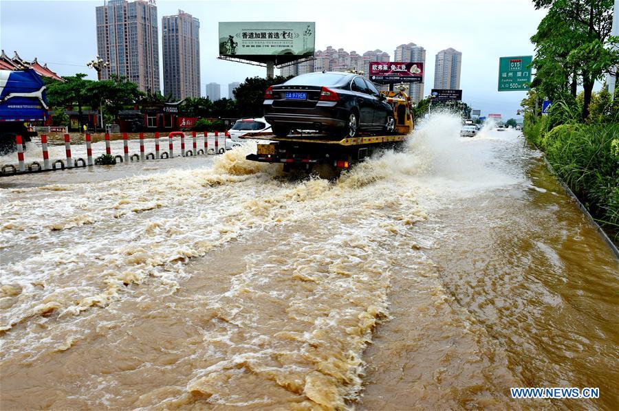 Typhoon Nepartak brings chaos to East China