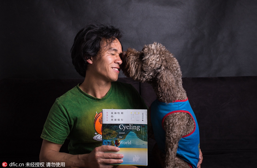 Man cycles the world with his dog to support animal care