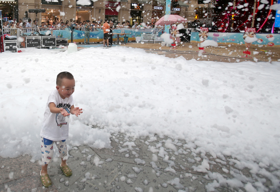 Ice cream competition melts summer heat