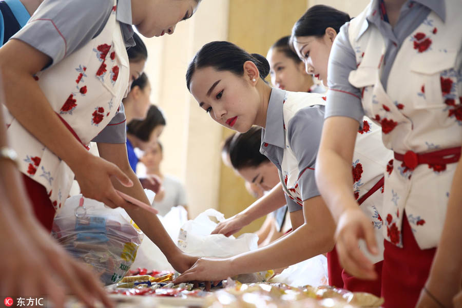 Air attendant 'incubator' welcomes freshmen with five-star service