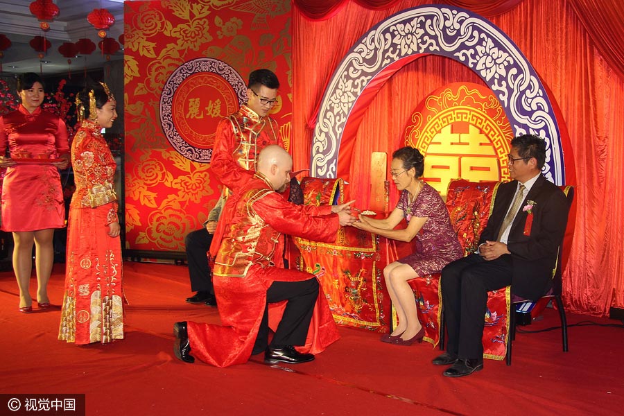 Orphaned Chinese woman marries American at SOS village