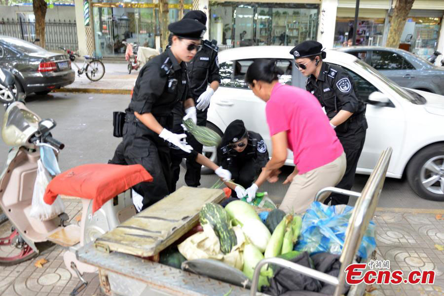 Jiangsu has first female chengguan unit on duty