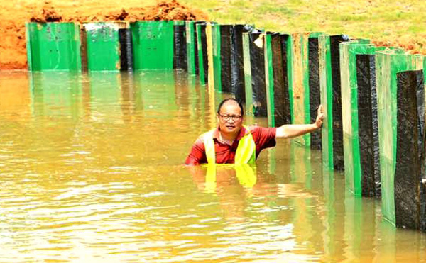 Museum owner focuses on fight against flooding