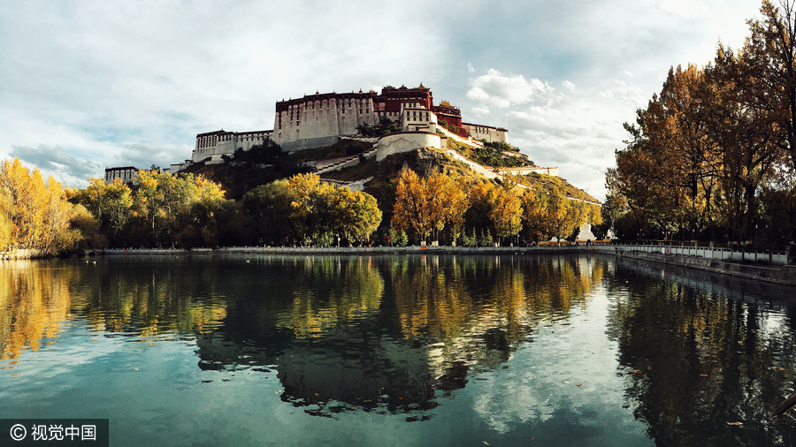 Autumn drapes Lhasa in beautiful colors