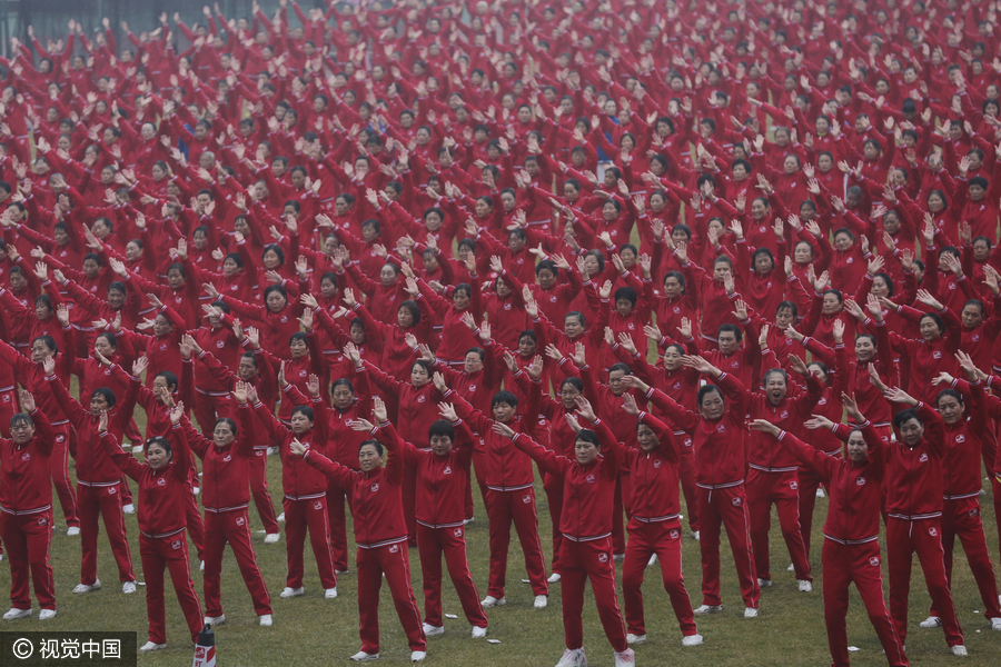 50,000 people set new Guinness square dance record