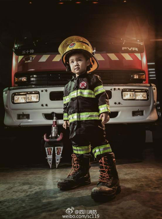 Fireman father and son pose for special family photos