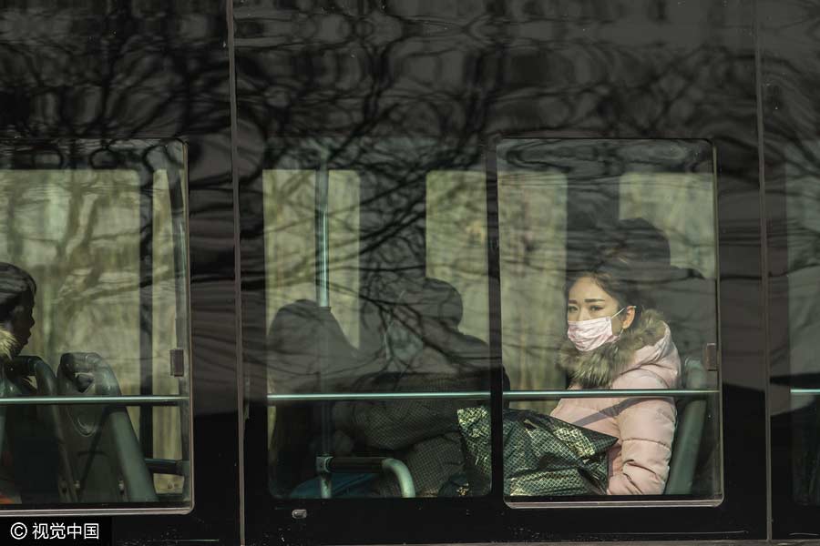 Severe smog envelops Beijing