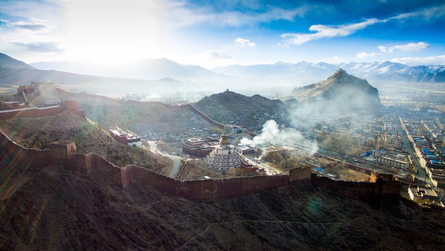 Tibetans end new year celebrations with white carnival