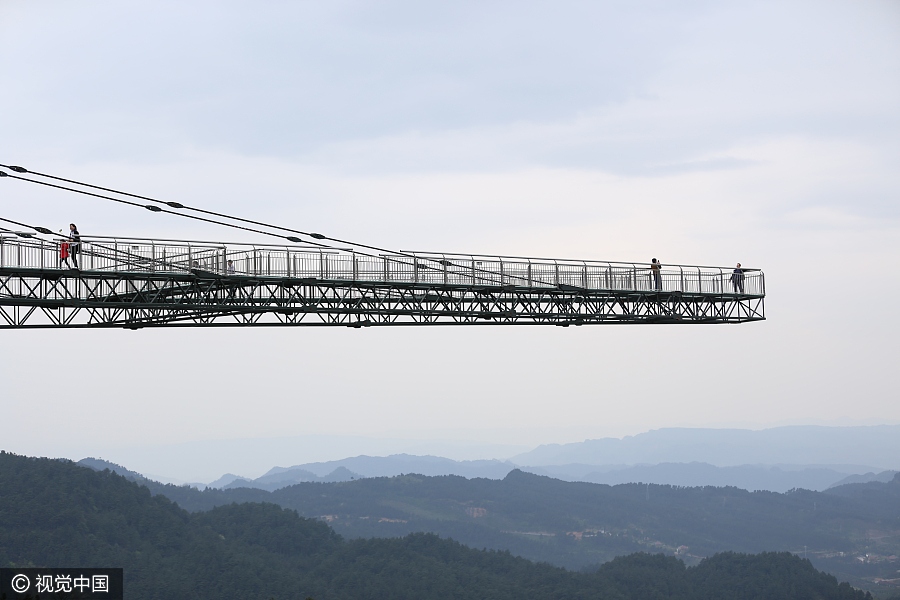 Walk if you dare: Thrilling 'sky corridor' opens in Chongqing