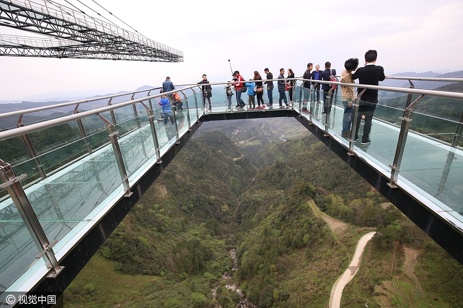 Walk if you dare: Thrilling 'sky corridor' opens in Chongqing