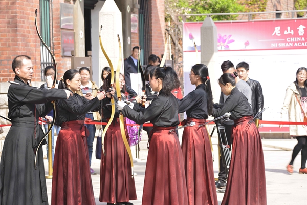 Reviving traditional Chinese archery