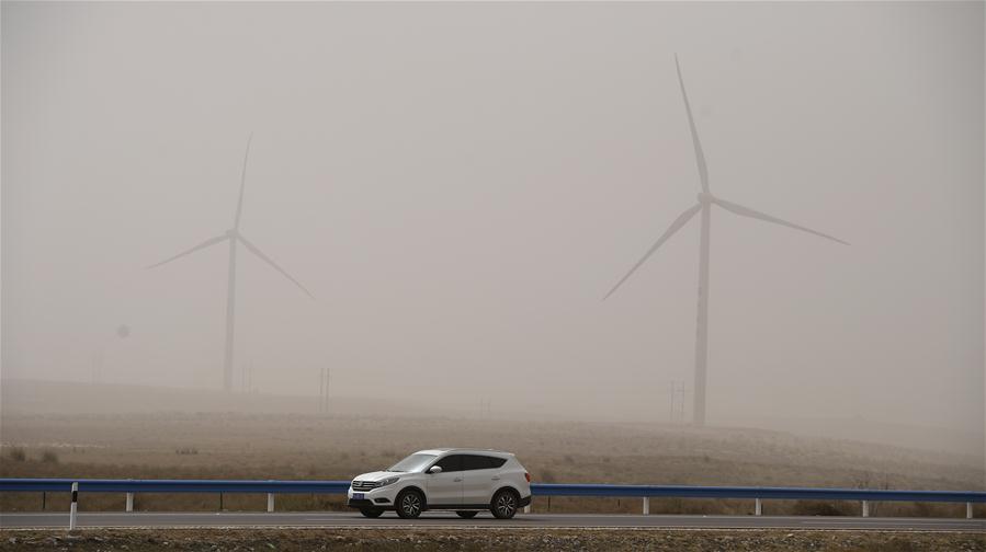 Sandstorm blankets Northwest China's Ningxia