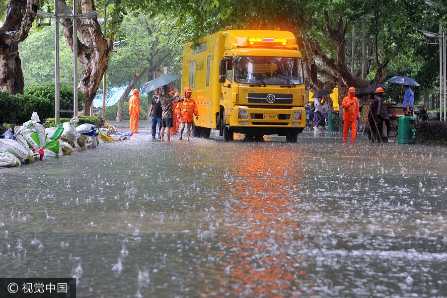 Torrential rain sweeps southern China