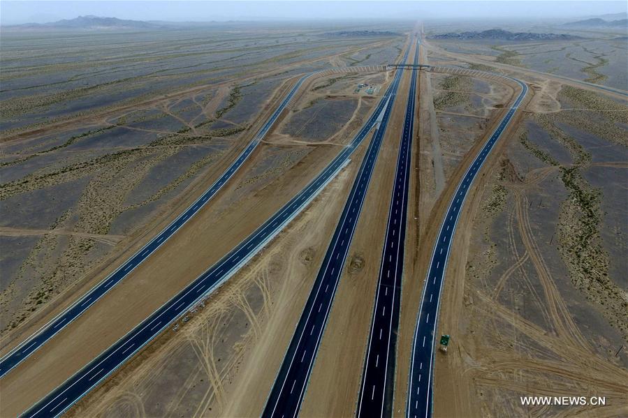 2,540 km expressway will make Beijing and Xinjiang closer