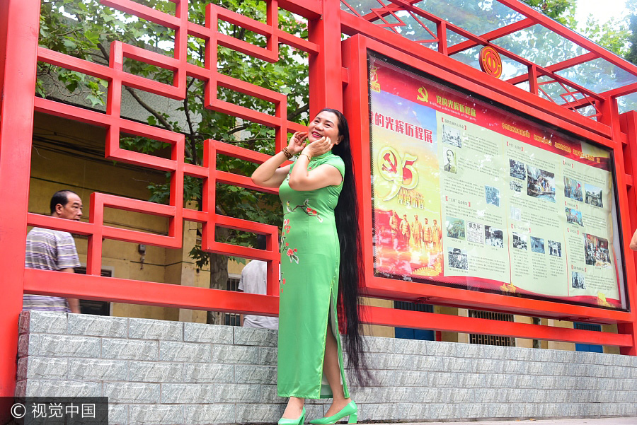 Woman's hair reaches nearly 2 meters 25 years later