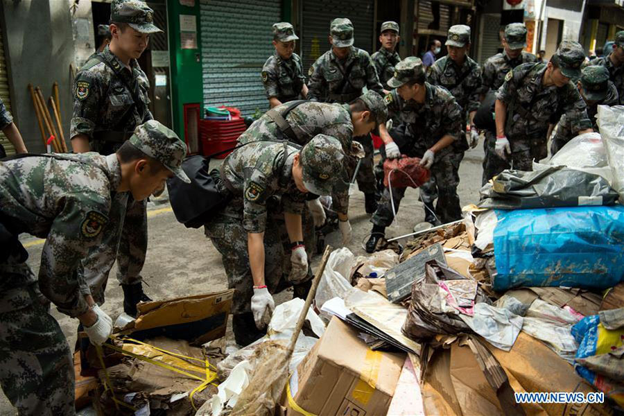 PLA garrison aids relief after typhoon hits Macao