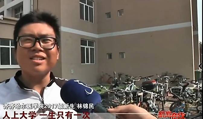 Student pedals bike 4,300 km to start university