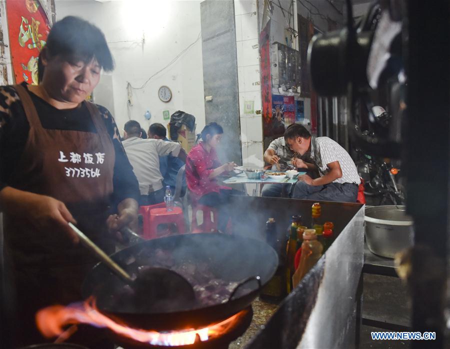 Migrant workers' life during harvest season