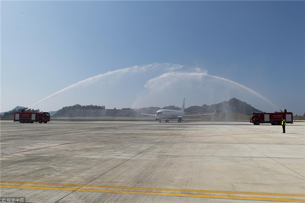 Moutai Airport gives free liquor to passengers