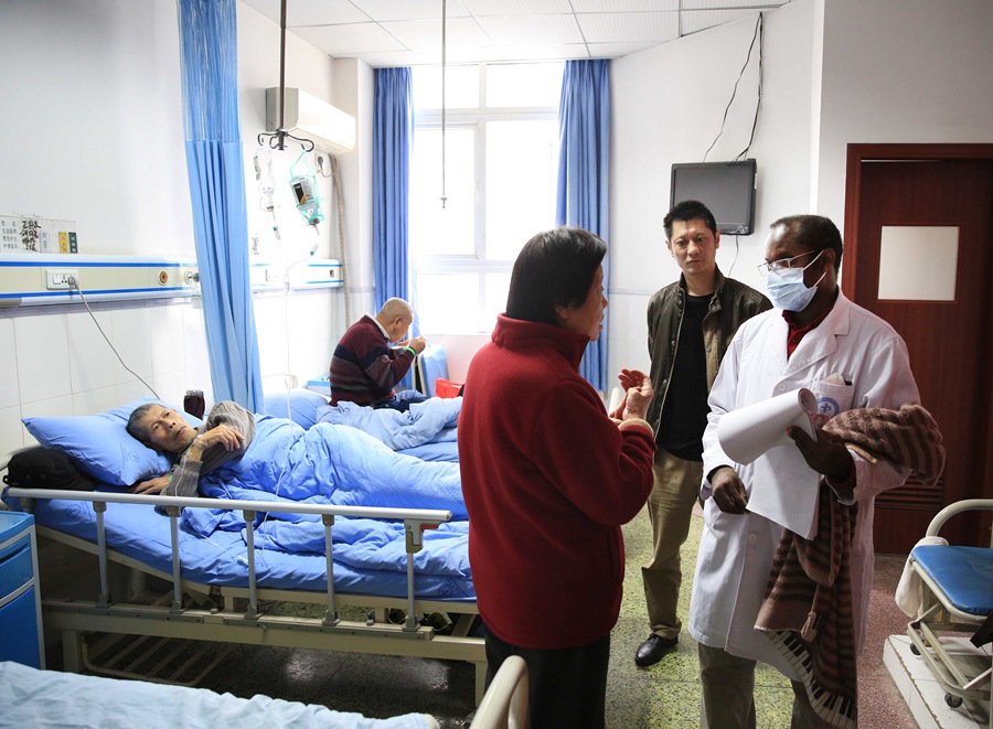 African practices TCM in Chengdu hospital