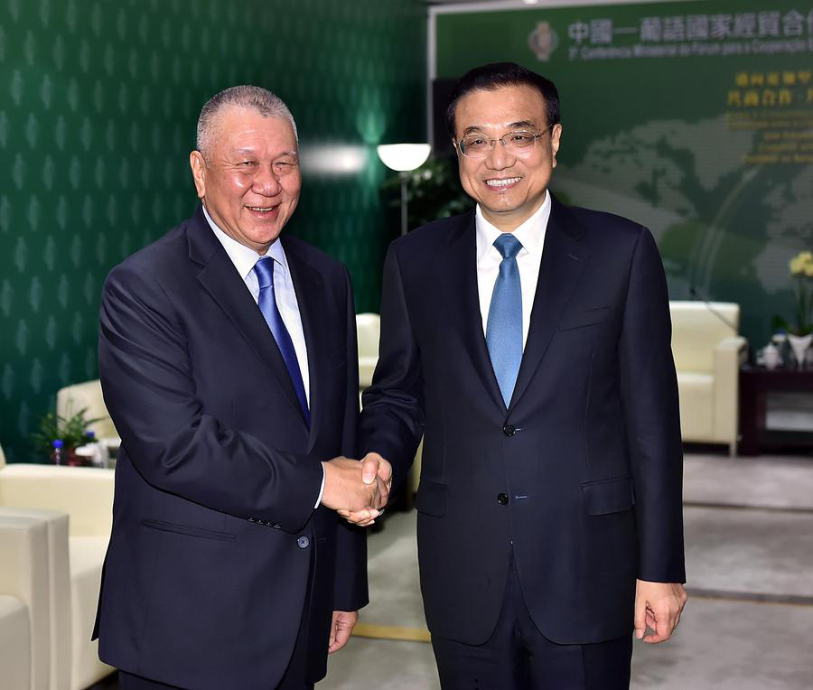 Chinese premier meets vice chairman of CPPCC National Committee in Macao