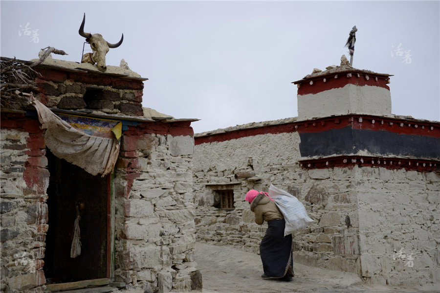 Life in Tibet's rooftop village