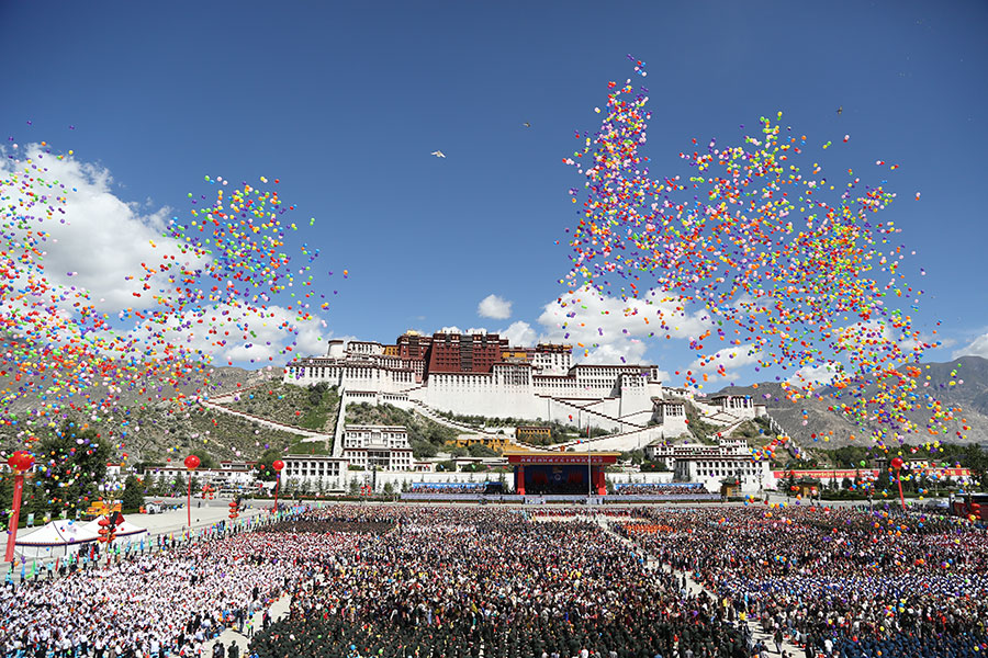 Gala ceremony marks Tibet's anniversary