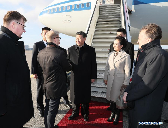 Arrivée du président chinois Xi Jinping en Finlande pour une visite d'Etat