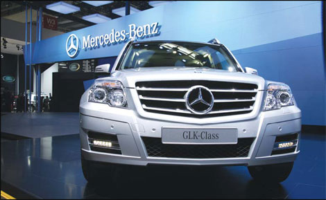 Auto Special: Global debuts of Mercedes-Benz GLK, E 300 L LUX