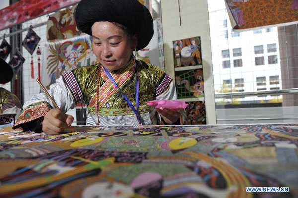 Competition showcasing handmade craftwork held in Guiyang