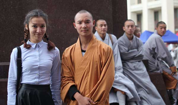 Shaolin kung fu performance hits Red Square