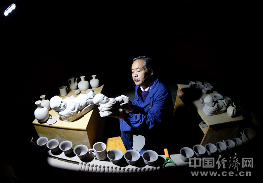 Ding porcelain making technique boom in Hebei