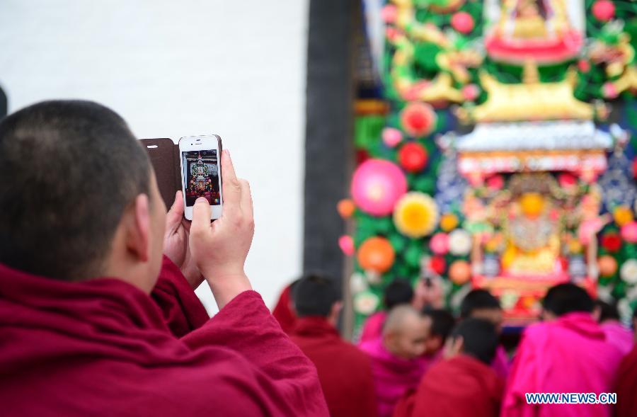 Ghee flower exhibitions held in monasteries in NW China