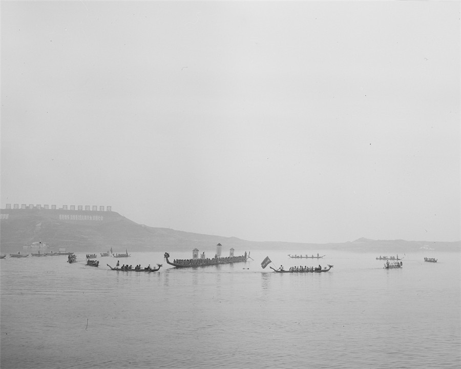 Photographer in search of his 'homeland' in post-Three Gorges landscape