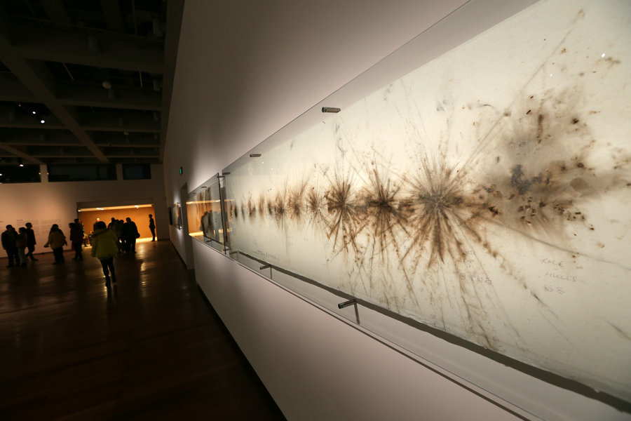 Suzhou displays Cai Guoqiang's gunpowder art 'Day and Night'