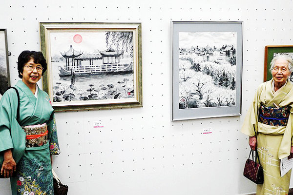 Chinese and Japanese calligraphy and ink paintings shine in Tokyo