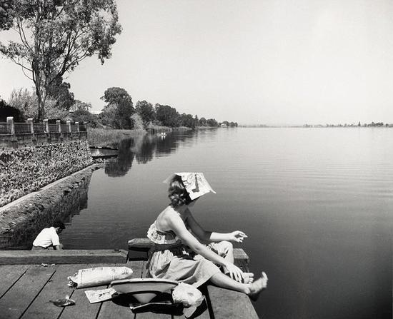 Legendary Australian photographer's works sell for more than $1 million