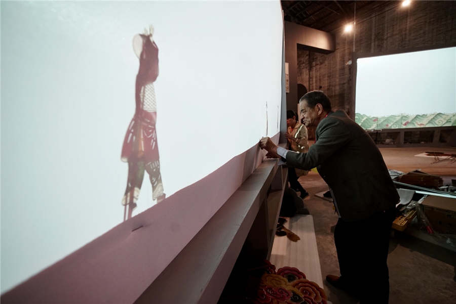 Chinese put finishing touches on exhibition at Venice Biennale