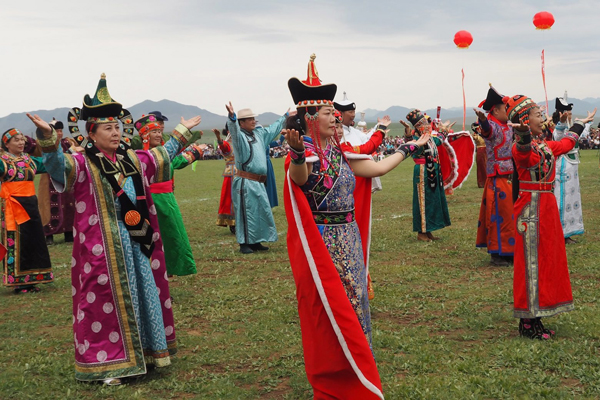 Traditional harvest festival seeks to preserve ethnic Mongolians' culture