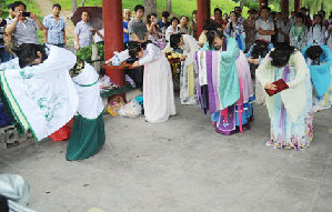 Children learn traditional Chinese culture in Changsha