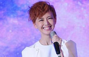 Singer Stefanie Sun promotes album in Beijing