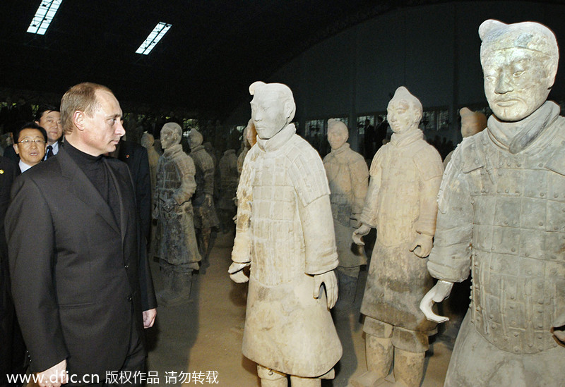 Terracotta warriors attract celebrities around the world