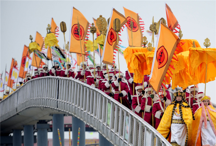 Winter fishing festival kicks off in NE China