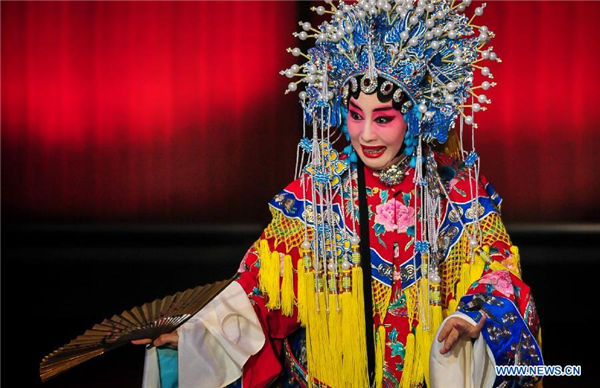 Beijing opera 'The Drunken Beauty' performed in LA